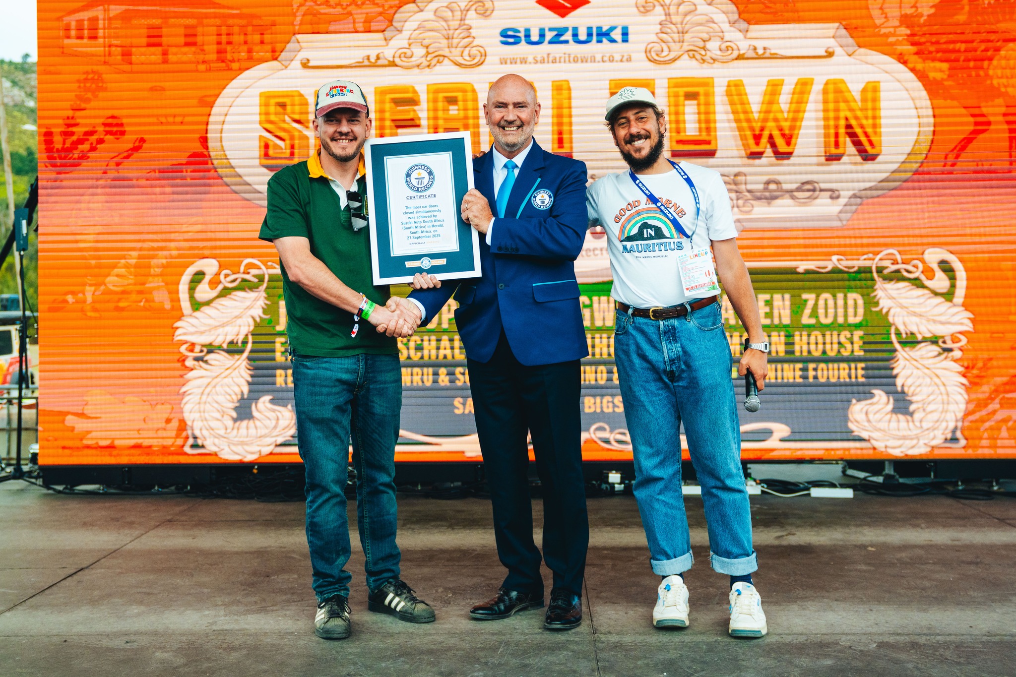 World Record at Louvain - Suzuki Jimny Gathering 2025 Suzuki Jimny Smashes World Record  - 1,127 Doors, One Epic Slam