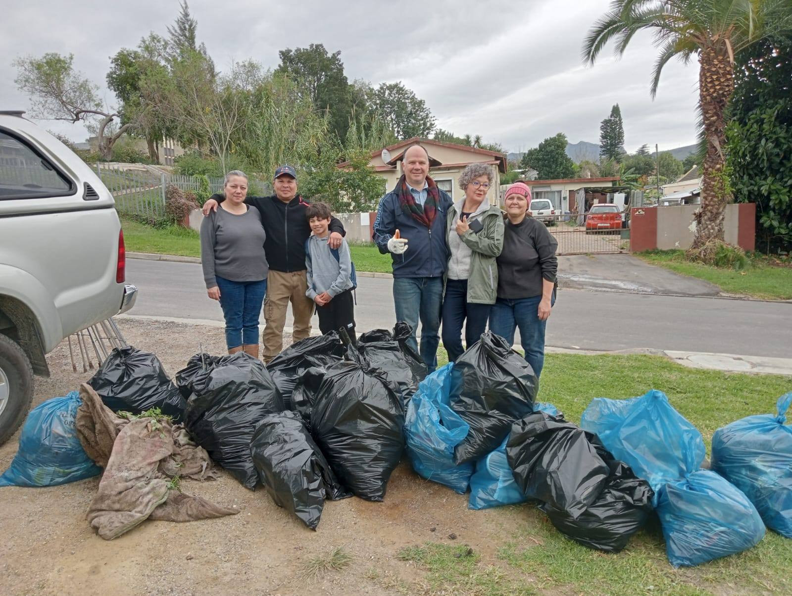 Collaborating for Conservation Working alongside Friends of the Kat River and the Ward 18 Committee, we are focused on supporting initiatives that protect local rivers